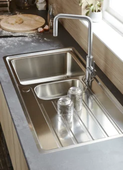 Cooke & Lewis Apollonia Brushed Stainless Steel 1.5 Bowl Sink & Drainer 500mm X 1004mm -Prime Kitchen cooke lewis apollonia brushed stainless steel 1 5 bowl sink drainer 500mm x 1004mm5059340118420 31i