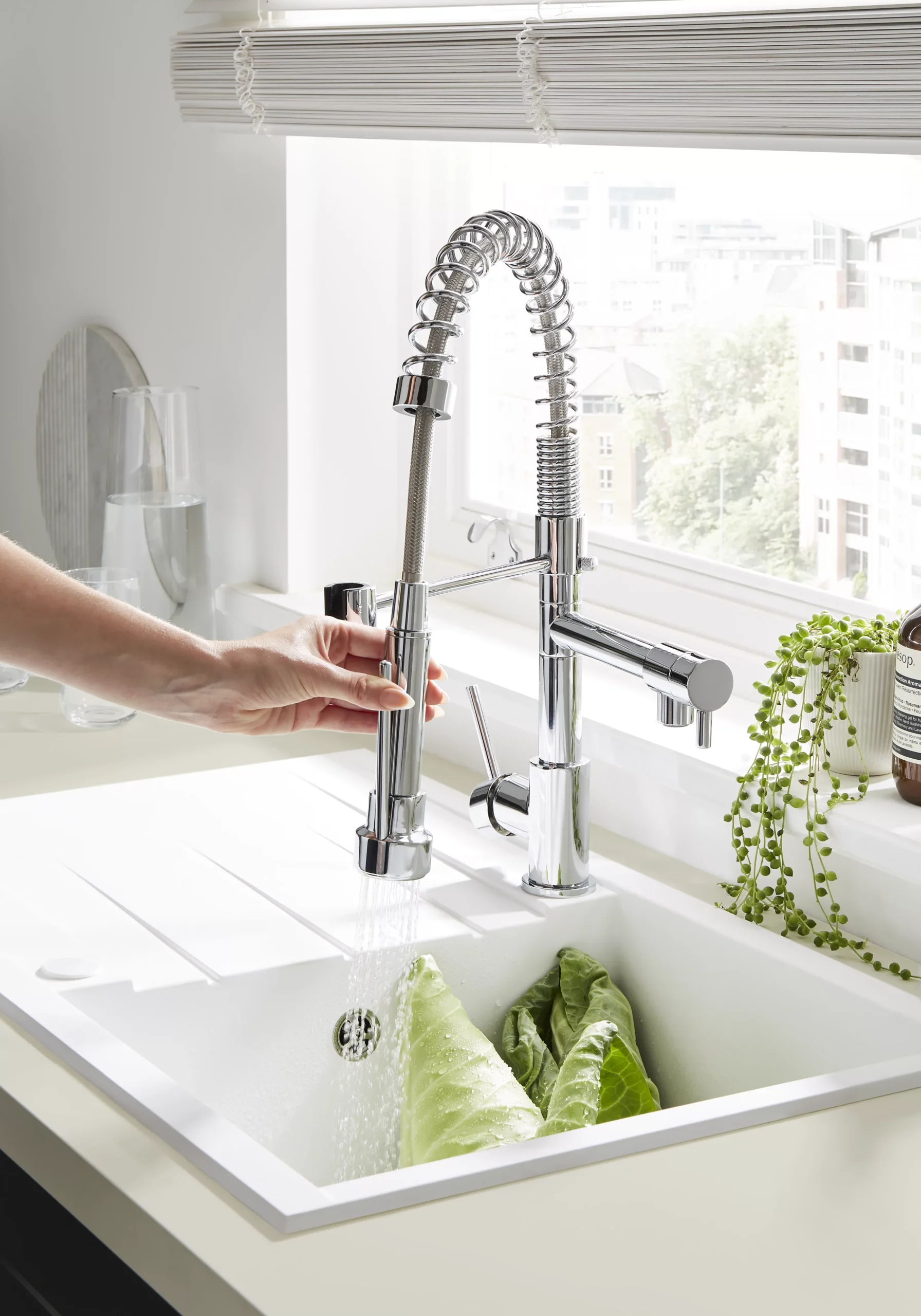 Cooke & Lewis Bilbrough Chrome Effect Kitchen Side Lever Spring Neck Tap 7 Cooke & Lewis Bilbrough Chrome Effect Kitchen Side Lever Spring Neck Tap - Image 5