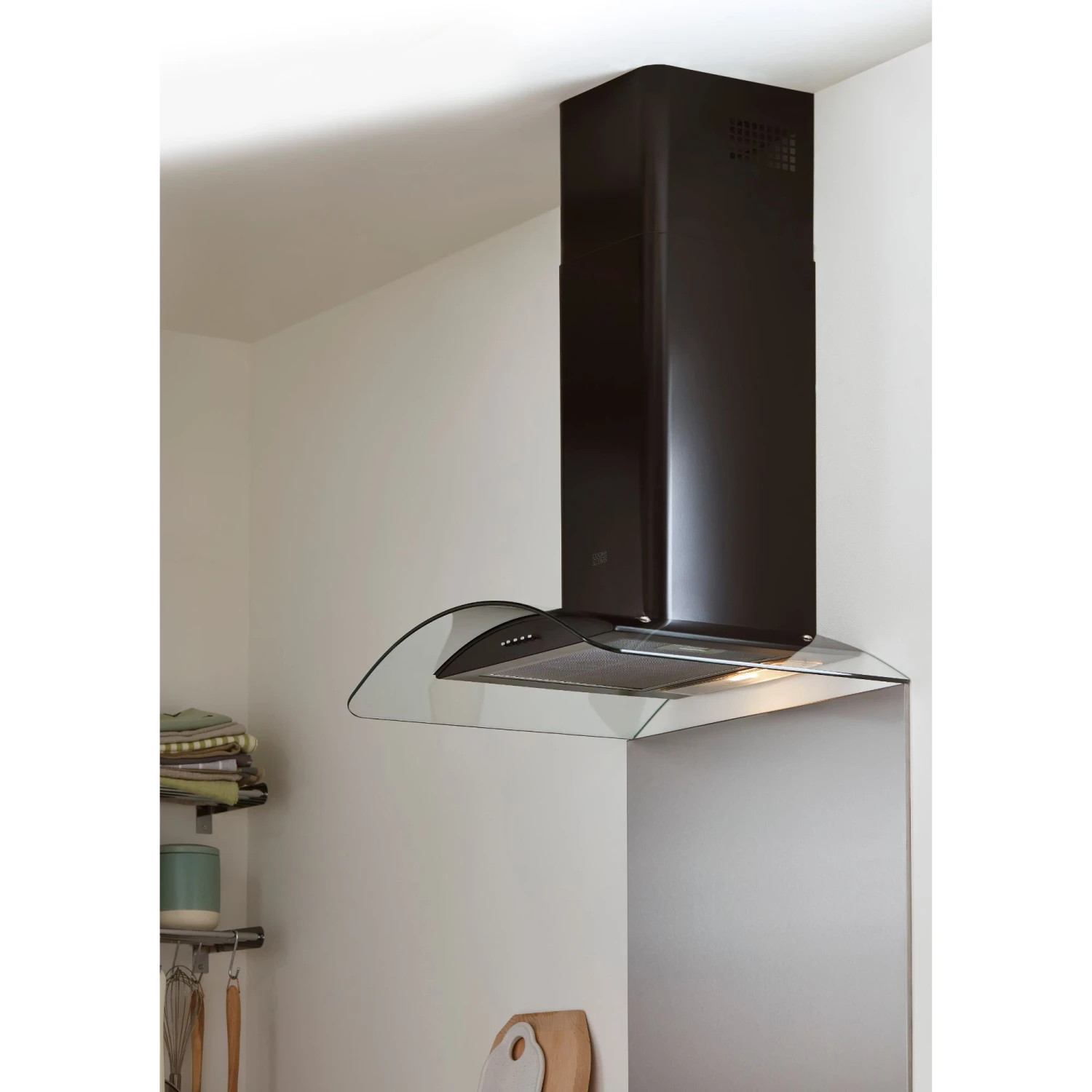 Cooke & Lewis CLCGB60 Black Glass & Stainless Steel Curved Cooker Hood, (W)60cm 9 Cooke & Lewis CLCGB60 Black Glass & Stainless Steel Curved Cooker Hood, (W)60cm - Image 7