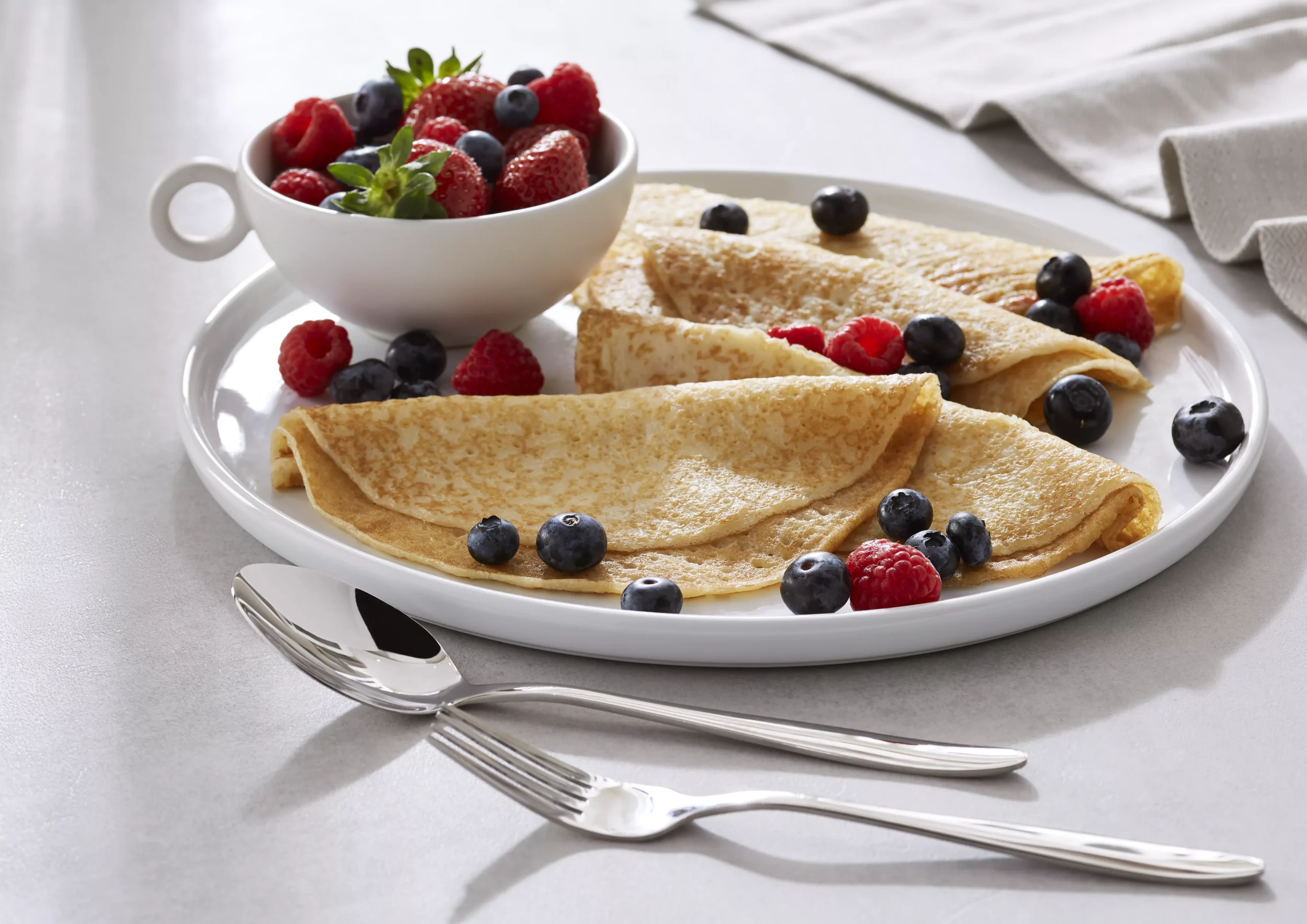 Cooke & Lewis CLCGS60 Inox Stainless Steel Curved Cooker Hood, (W)60cm 11 Cooke & Lewis CLCGS60 Inox Stainless Steel Curved Cooker Hood, (W)60cm - Image 9