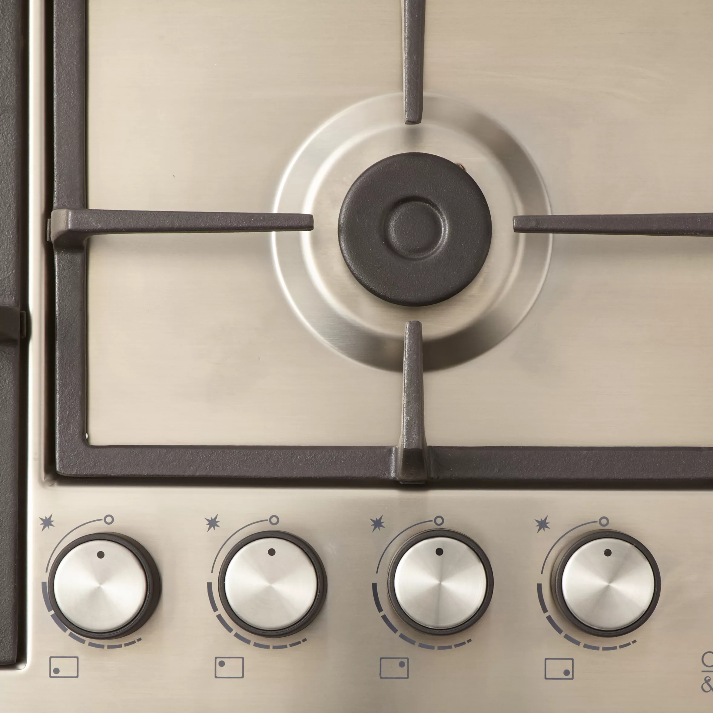 Cooke & Lewis CLGASUIT4 58cm Gas Hob - Inox 5 Cooke & Lewis CLGASUIT4 58cm Gas Hob - Inox - Image 3