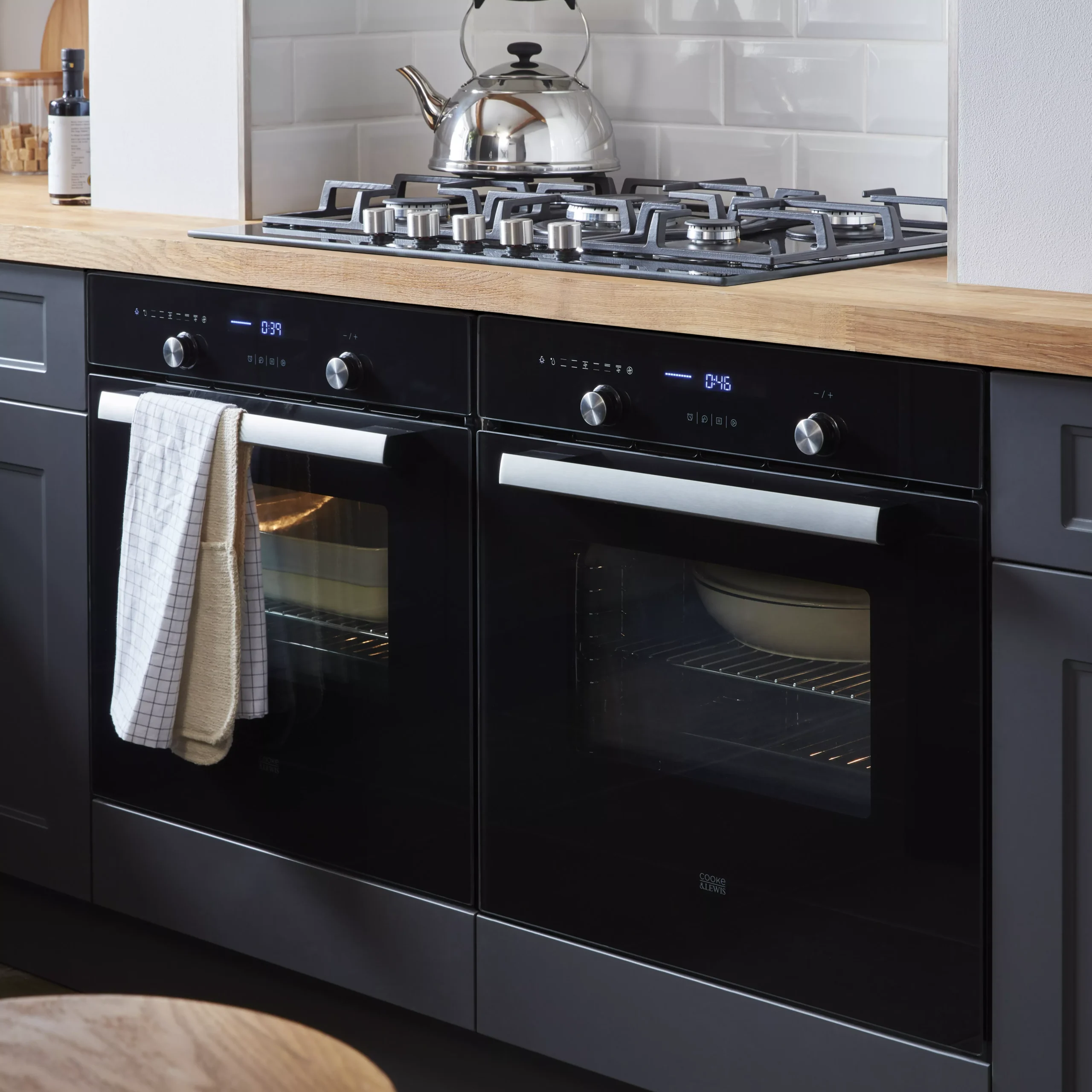 Cooke & Lewis CLMFBLa Built-in Single Multifunction Oven - Black 22 Cooke & Lewis CLMFBLa Built-in Single Multifunction Oven - Black - Image 20