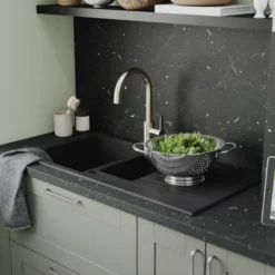 Cooke & Lewis Ising Black Resin 1.5 Bowl Sink & Drainer 500mm X 1000mm -Prime Kitchen cooke lewis ising black resin 1 5 bowl sink drainer 500mm x 1000mm3663602900849 01i