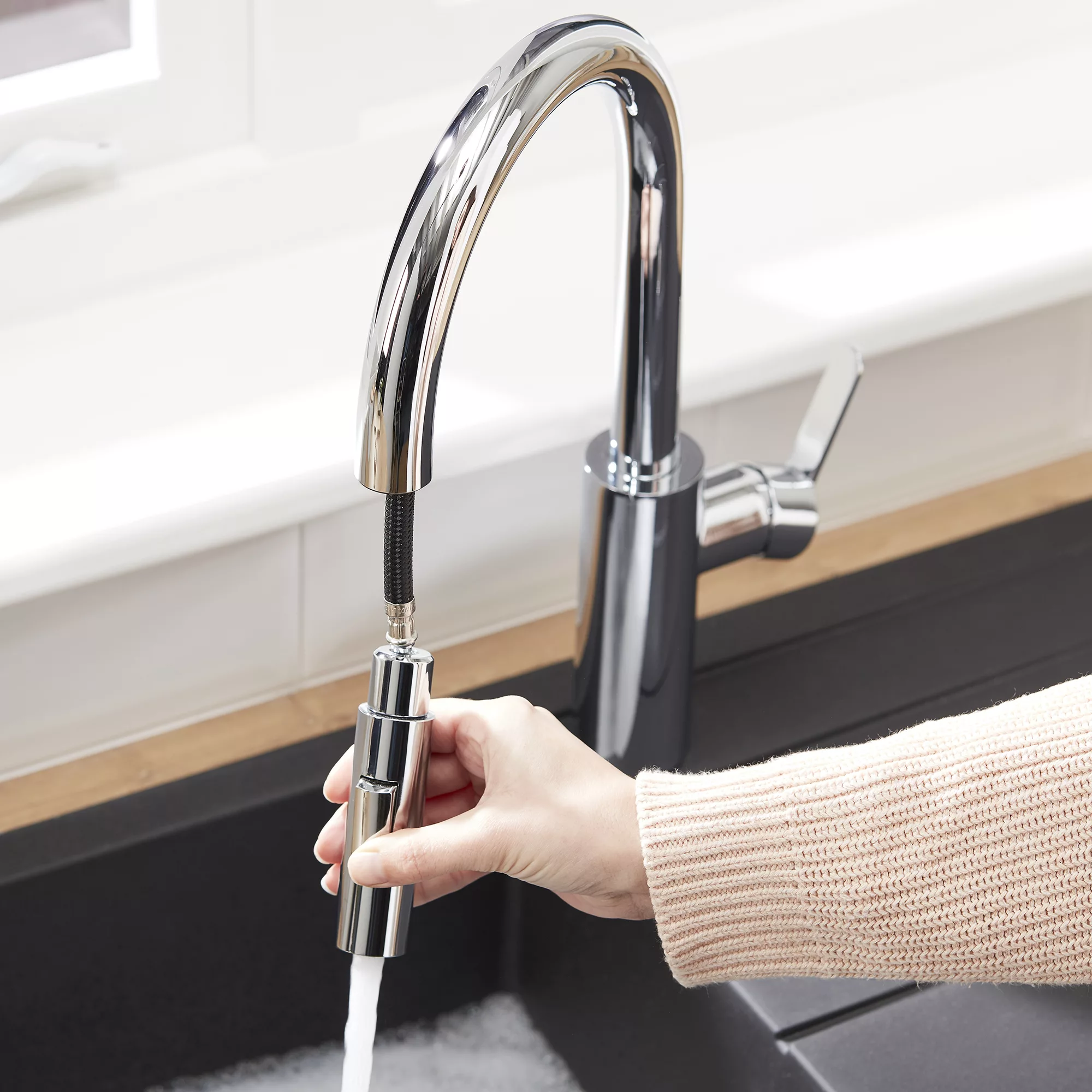 Cooke & Lewis Kareena Chrome Effect Kitchen Side Lever Pull Out Tap 12 Cooke & Lewis Kareena Chrome Effect Kitchen Side Lever Pull Out Tap - Image 10