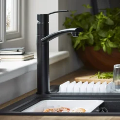 Cooke & Lewis Tolmer Black Kitchen Top Lever Tap -Prime Kitchen cooke lewis tolmer black kitchen top lever tap3663602930150 31i