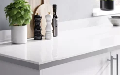 GoodHome 38mm Berberis Gloss White Laminate & Particle Board Square Edge Kitchen Breakfast Bar, (L)2000mm -Prime Kitchen goodhome 38mm berberis gloss white laminate particle board square edge kitchen breakfast bar l 2000mm3663602635161 22i