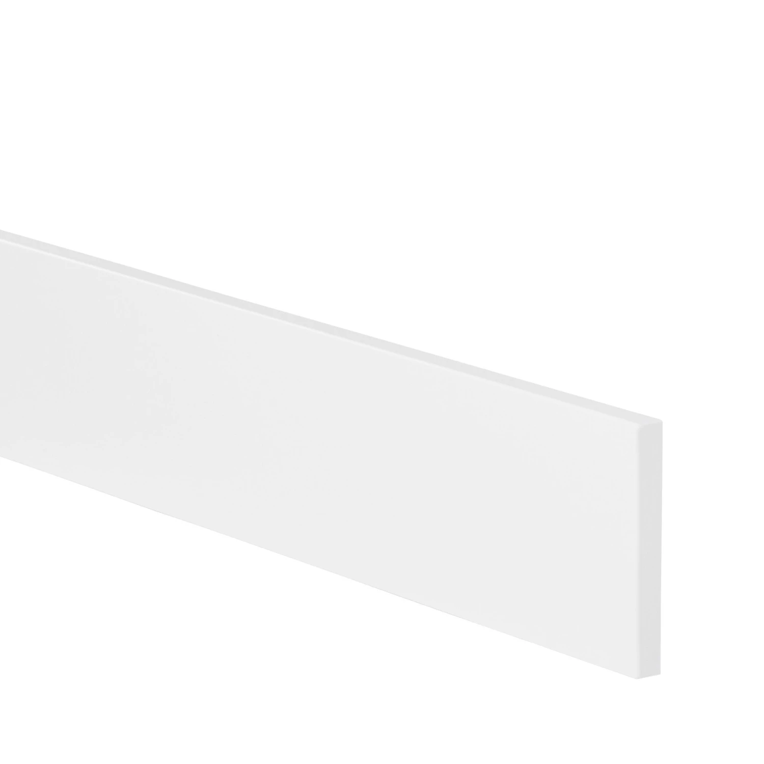 GoodHome Artemisia White Square Edge Plinth, (L)2400mm 3 GoodHome Artemisia White Square Edge Plinth, (L)2400mm