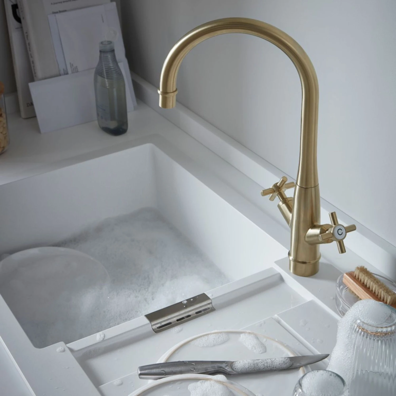 GoodHome Filbert Gold Brass Effect Kitchen Twin Lever Tap 7 GoodHome Filbert Gold Brass Effect Kitchen Twin Lever Tap - Image 5
