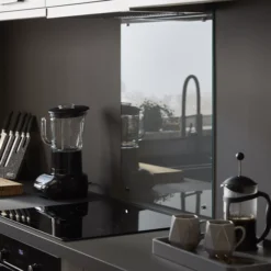 GoodHome Nashi Anthracite Glass Effect Glass Splashback, (H)800mm (W)600mm (T)5mm 34 GoodHome Nashi Anthracite Glass Effect Glass Splashback, (H)800mm (W)600mm (T)5mm -Prime Kitchen goodhome nashi anthracite glass effect glass splashback h 800mm w 600mm t 5mm3663602633921 32i