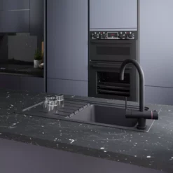 GoodHome Romesco Black Composite Quartz 1 Bowl Kitchen Sink Set With Large Drainer (W)515mm (L)883mm -Prime Kitchen goodhome romesco black composite quartz 1 bowl kitchen sink set with large drainer w 515mm l 883mm5059340458496 05i 1