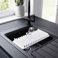 GoodHome Romesco Black Composite Quartz 1 Bowl Kitchen Sink Set With Large Drainer (W)515mm (L)883mm -Prime Kitchen goodhome romesco black composite quartz 1 bowl kitchen sink set with large drainer w 515mm l 883mm5059340458496 06i 1