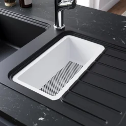 GoodHome Romesco Black Granite 1.5 Bowl Sink & Drainer (W)515mm X (L)1050mm -Prime Kitchen goodhome romesco black granite 1 5 bowl sink drainer w 515mm x l 1050mm5059340458519 03i 1