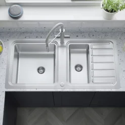 GoodHome Romesco Brushed Stainless Steel 2 Bowl Kitchen Sink With Compact Drainer (W)510mm X (L)1050mm -Prime Kitchen goodhome romesco brushed stainless steel 2 bowl kitchen sink with compact drainer w 510mm x l 1050mm5059340458489 02i