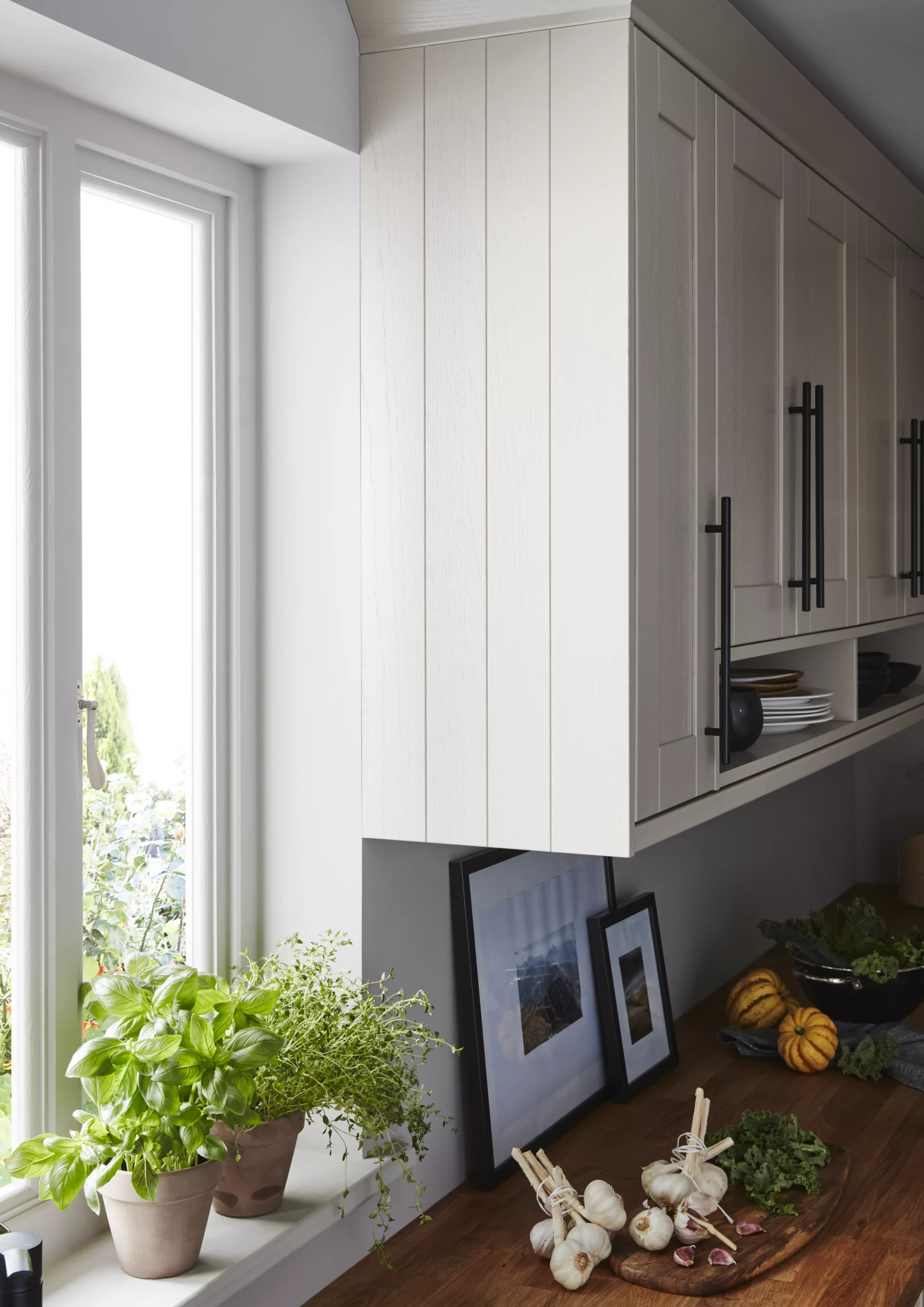 GoodHome Verbena Matt Cashmere Painted Natural Ash Shaker Standard End Panel (H)900mm (W)610mm 22 GoodHome Verbena Matt Cashmere Painted Natural Ash Shaker Standard End Panel (H)900mm (W)610mm - Image 20