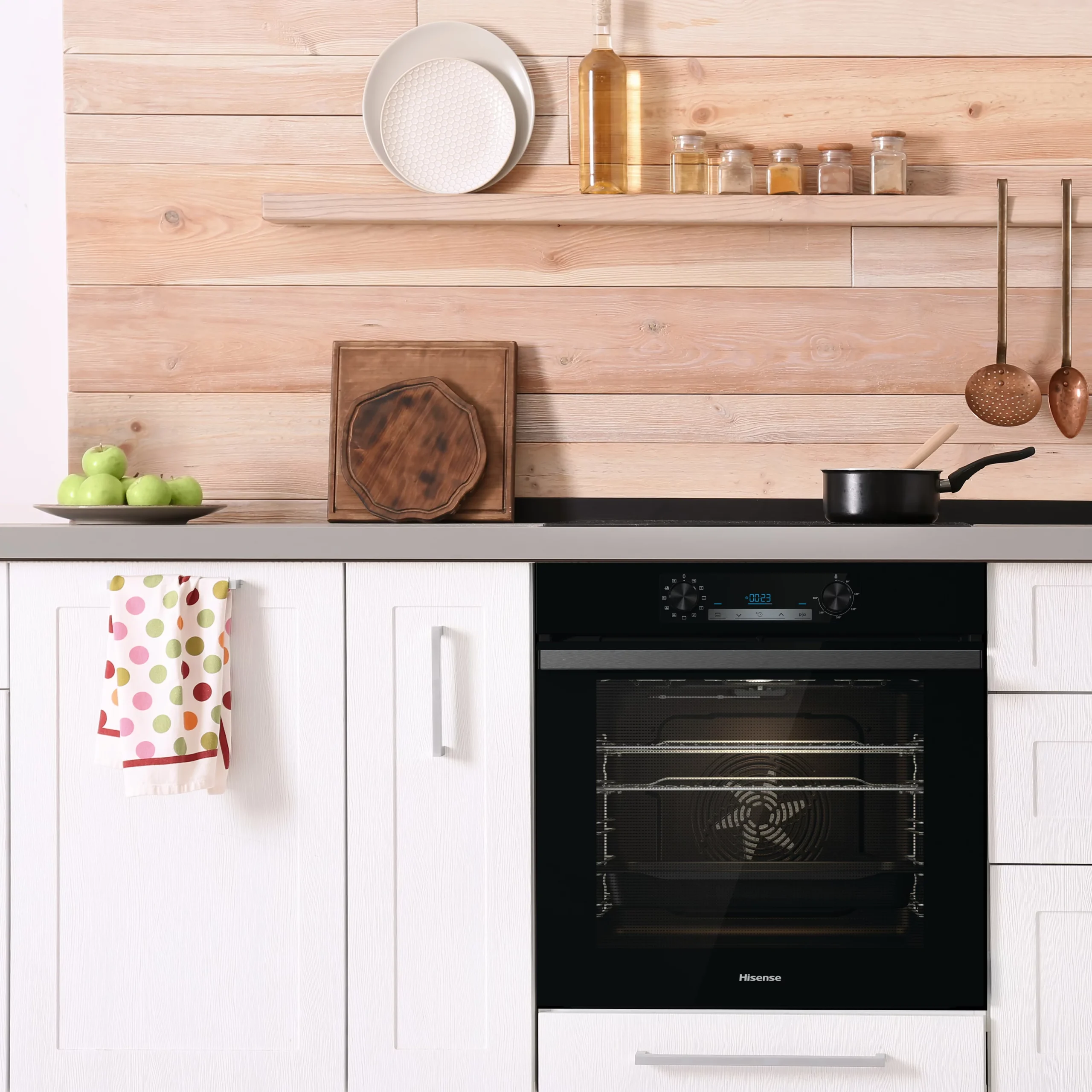 Hisense BI62211CB_BK Built-in Single Multifunction Oven - Black 10 Hisense BI62211CB_BK Built-in Single Multifunction Oven - Black - Image 8