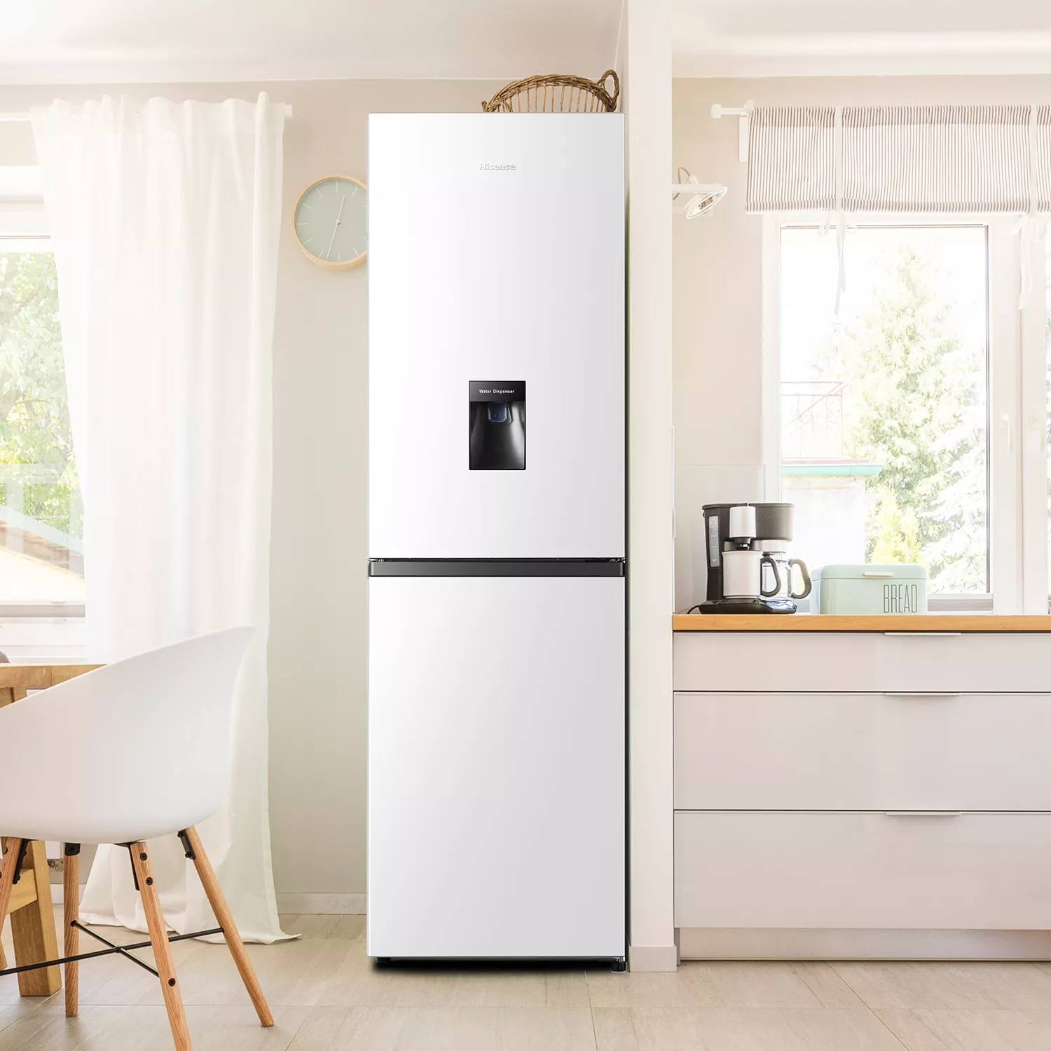 Hisense RB327N4WW1_WH 50:50 Freestanding Frost Free Fridge Freezer - White 10 Hisense RB327N4WW1_WH 50:50 Freestanding Frost Free Fridge Freezer - White - Image 8