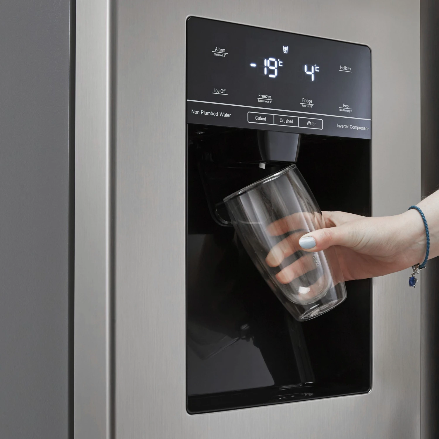 Hisense RS694N4TZF American Style Freestanding Frost Free Fridge Freezer - Stainless Steel Effect 9 Hisense RS694N4TZF American Style Freestanding Frost Free Fridge Freezer - Stainless Steel Effect - Image 7