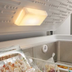 Hotpoint CS1A250HFA1_WH Freestanding Chest Freezer - White 22 Hotpoint CS1A250HFA1_WH Freestanding Chest Freezer - White -Prime Kitchen hotpoint cs1a250hfa1 wh freestanding chest freezer white5054645607587 09i bq