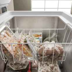 Hotpoint CS1A250HFA1_WH Freestanding Chest Freezer - White 23 Hotpoint CS1A250HFA1_WH Freestanding Chest Freezer - White -Prime Kitchen hotpoint cs1a250hfa1 wh freestanding chest freezer white5054645607587 10i bq