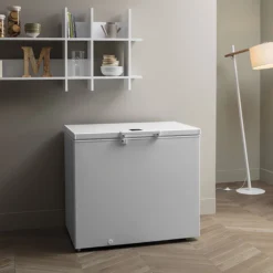 Hotpoint CS1A400HFMFAUK1_WH Freestanding Chest Freezer - White -Prime Kitchen hotpoint cs1a400hfmfauk1 wh freestanding chest freezer white5054645607594 08i bq