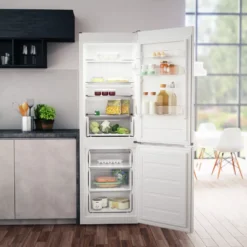 Hotpoint H1NT811EW1_WH 60:40 Freestanding Fridge Freezer - White -Prime Kitchen hotpoint h1nt811ew1 wh 60 40 freestanding fridge freezer white5054645606856 07i bq