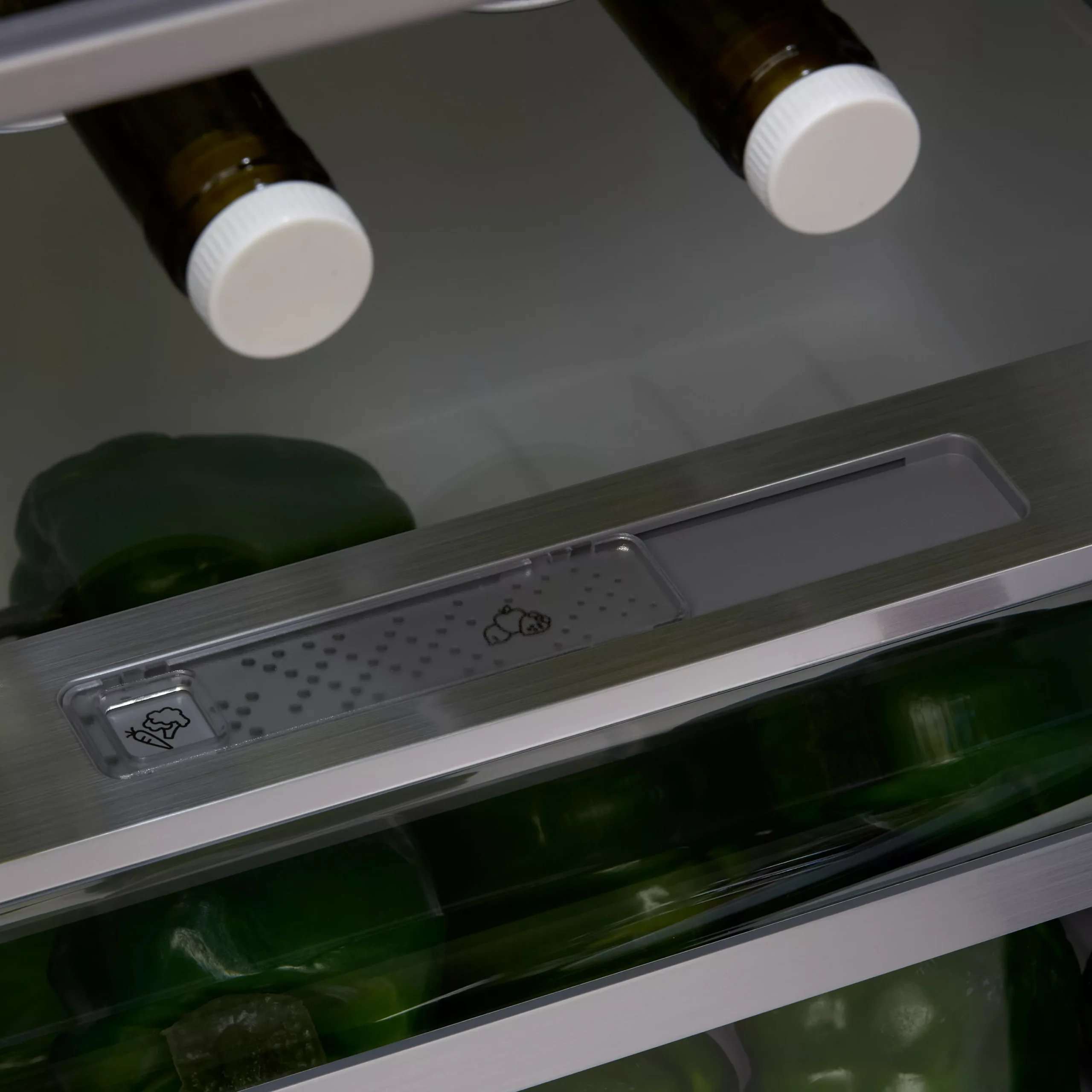 Hotpoint H9T921TKSH2_BK 60:40 Freestanding Fridge Freezer - Black 11 Hotpoint H9T921TKSH2_BK 60:40 Freestanding Fridge Freezer - Black - Image 9