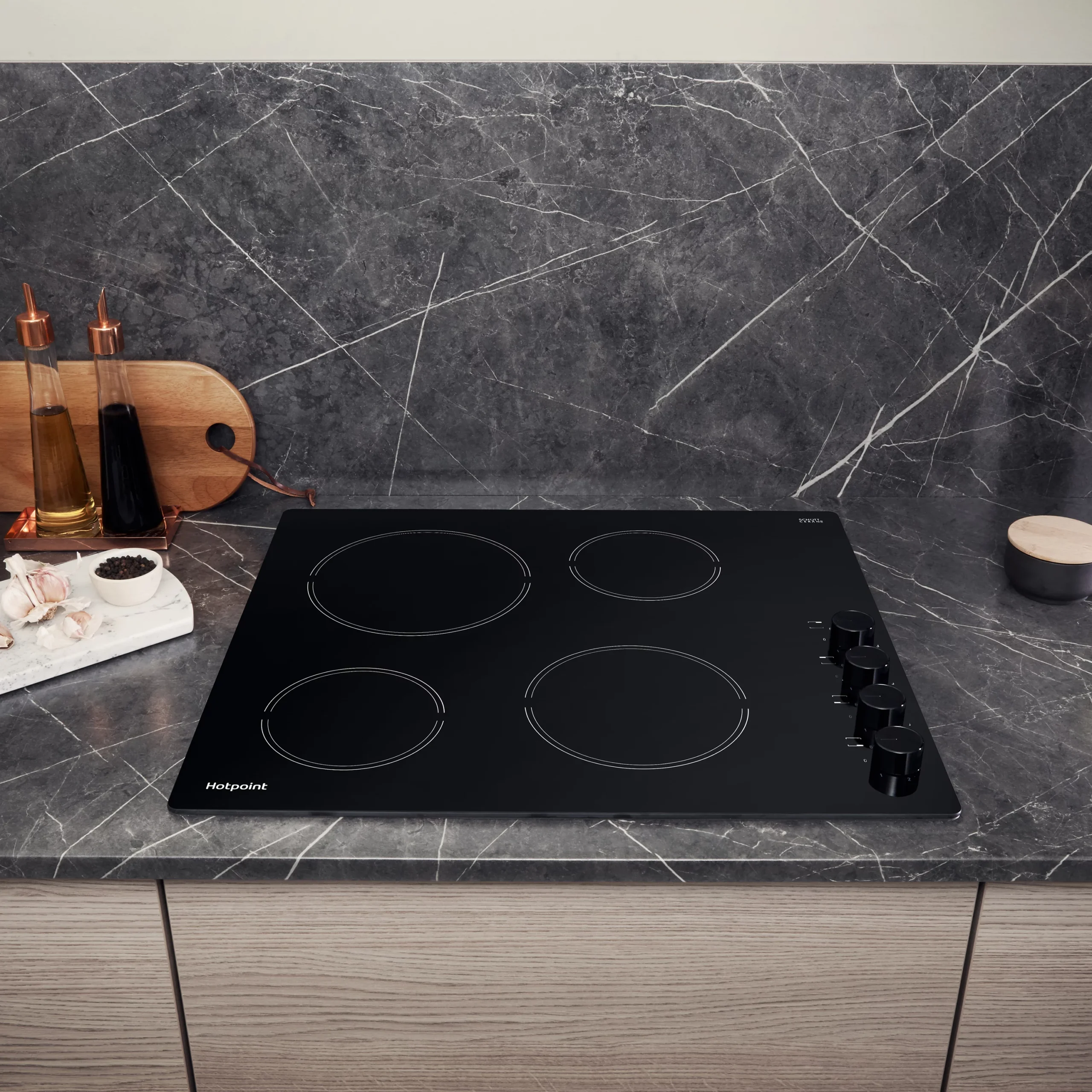 Hotpoint HR619CH_BK 58cm Ceramic Hob - Black 10 Hotpoint HR619CH_BK 58cm Ceramic Hob - Black - Image 8