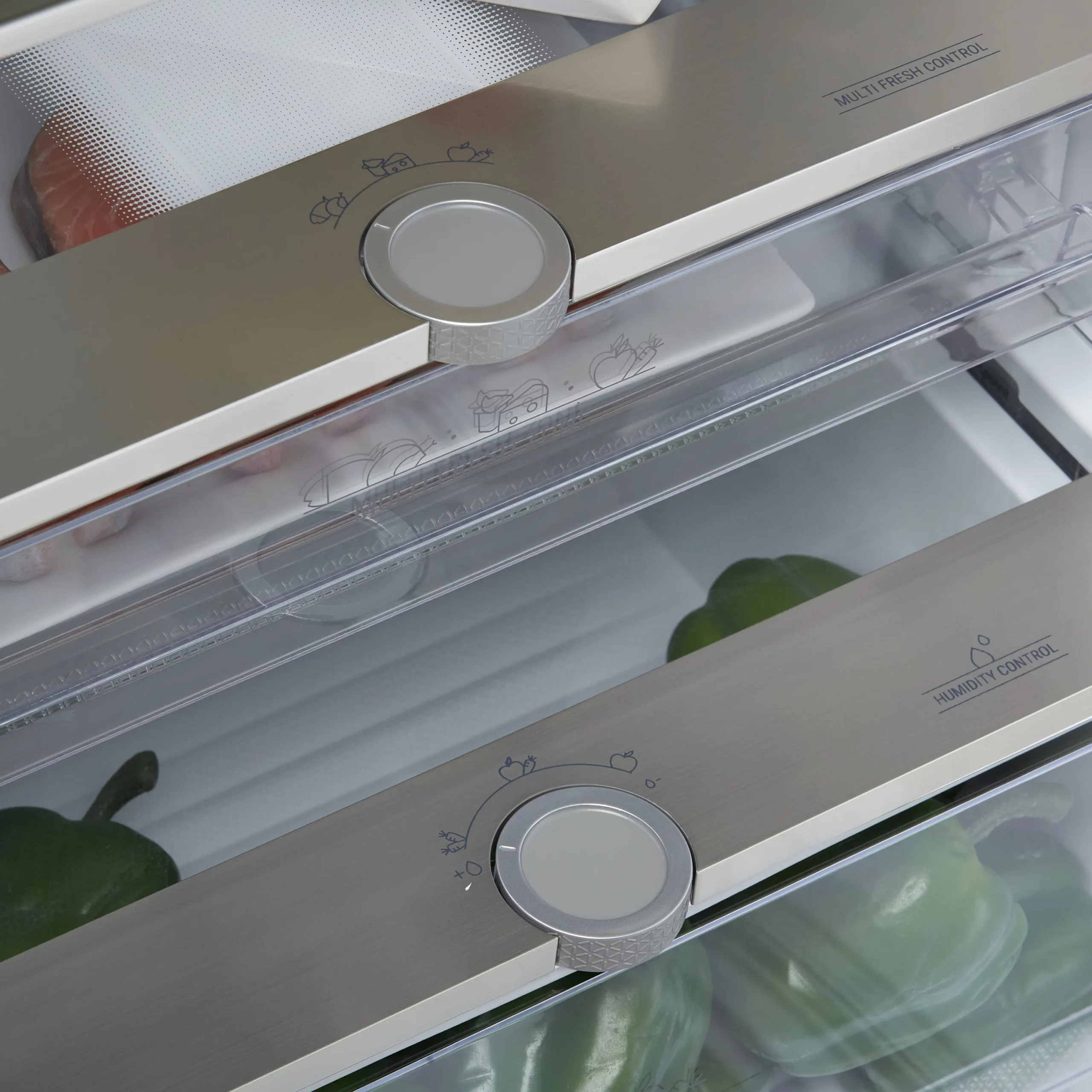 Hotpoint HTC20T321UK_WH Built-in Frost Free Fridge Freezer - White 7 Hotpoint HTC20T321UK_WH Built-in Frost Free Fridge Freezer - White - Image 5