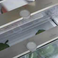 Hotpoint HTC20T321UK_WH Built-in Frost Free Fridge Freezer - White 20 Hotpoint HTC20T321UK_WH Built-in Frost Free Fridge Freezer - White -Prime Kitchen hotpoint htc20t321uk wh built in frost free fridge freezer white5054645633685 05c bq