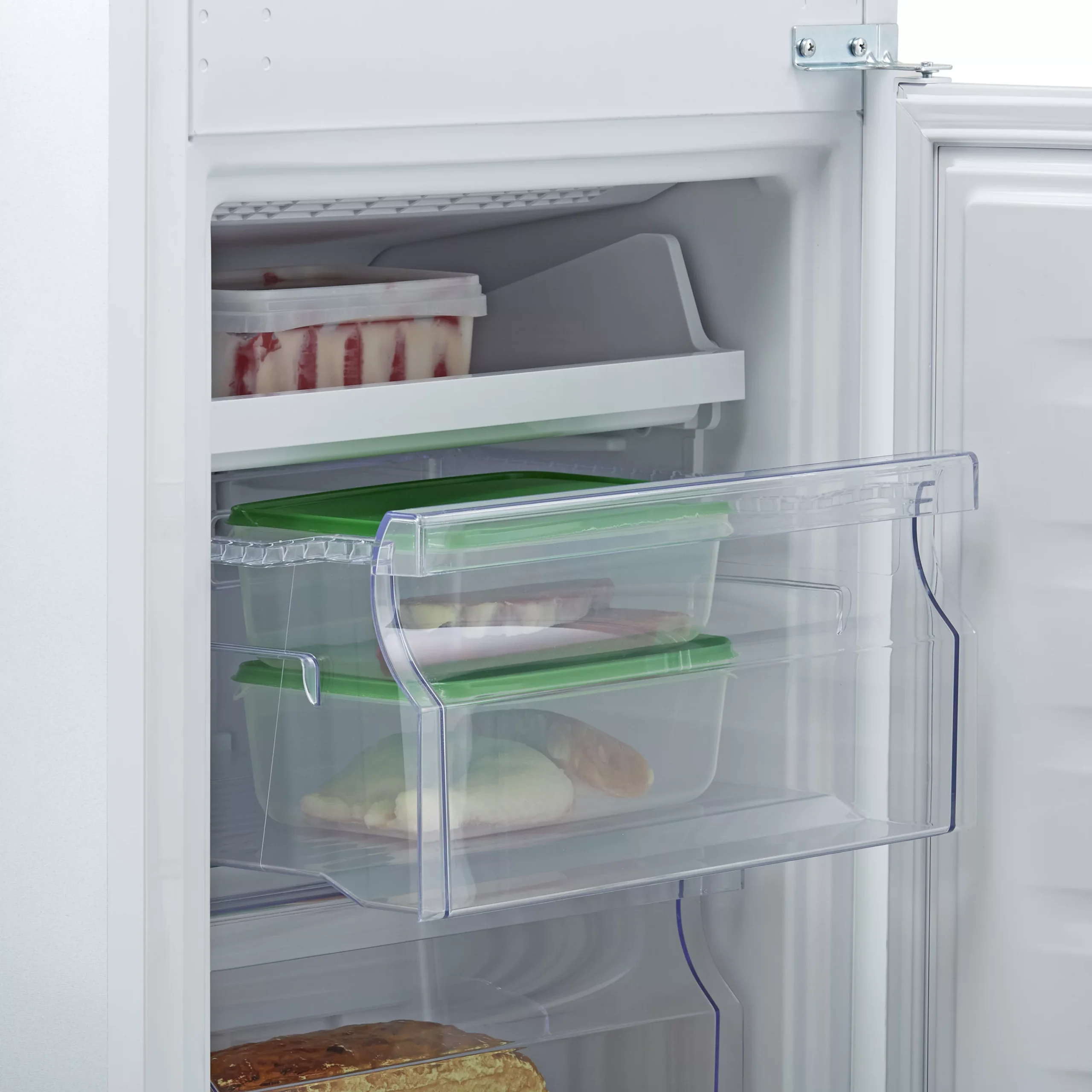 Hotpoint HTC20T321UK_WH Built-in Frost Free Fridge Freezer - White 10 Hotpoint HTC20T321UK_WH Built-in Frost Free Fridge Freezer - White - Image 8