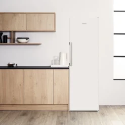 Hotpoint SH81QWRFDUK1 Freestanding Fridge - White 19 Hotpoint SH81QWRFDUK1 Freestanding Fridge - White -Prime Kitchen hotpoint sh81qwrfduk1 freestanding fridge white5054645606443 09i bq