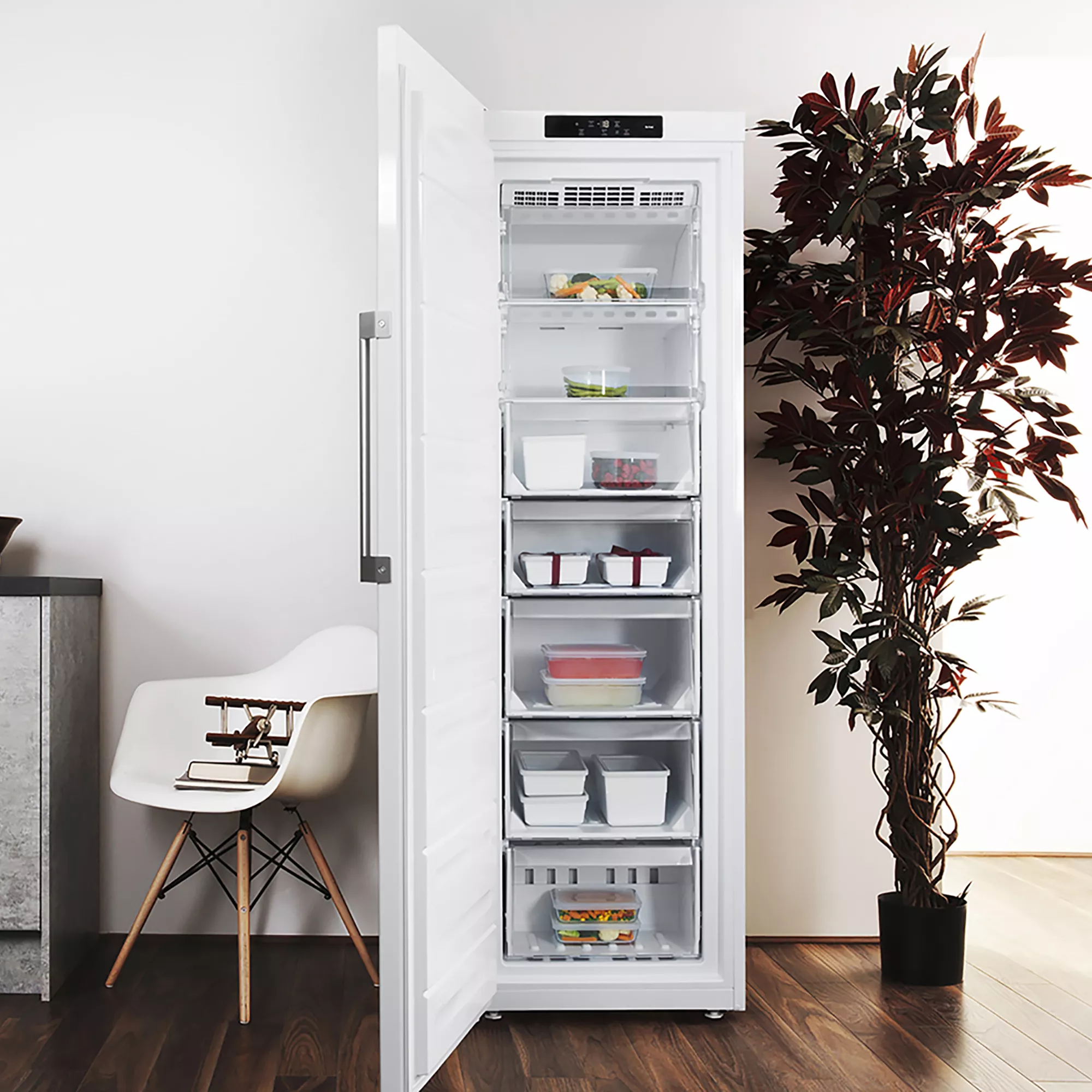 Hotpoint UH8F1CWUK1_WH Freestanding Frost Free Freezer - White 13 Hotpoint UH8F1CWUK1_WH Freestanding Frost Free Freezer - White - Image 11