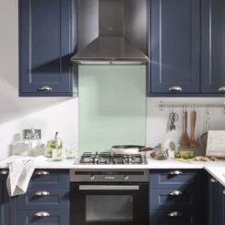 Laura Ashley Eau De Nil Glass Splashback, (H)750mm (W)600mm (T)6mm -Prime Kitchen laura ashley eau de nil glass splashback h 750mm w 600mm t 6mm5060729155042 01i bq