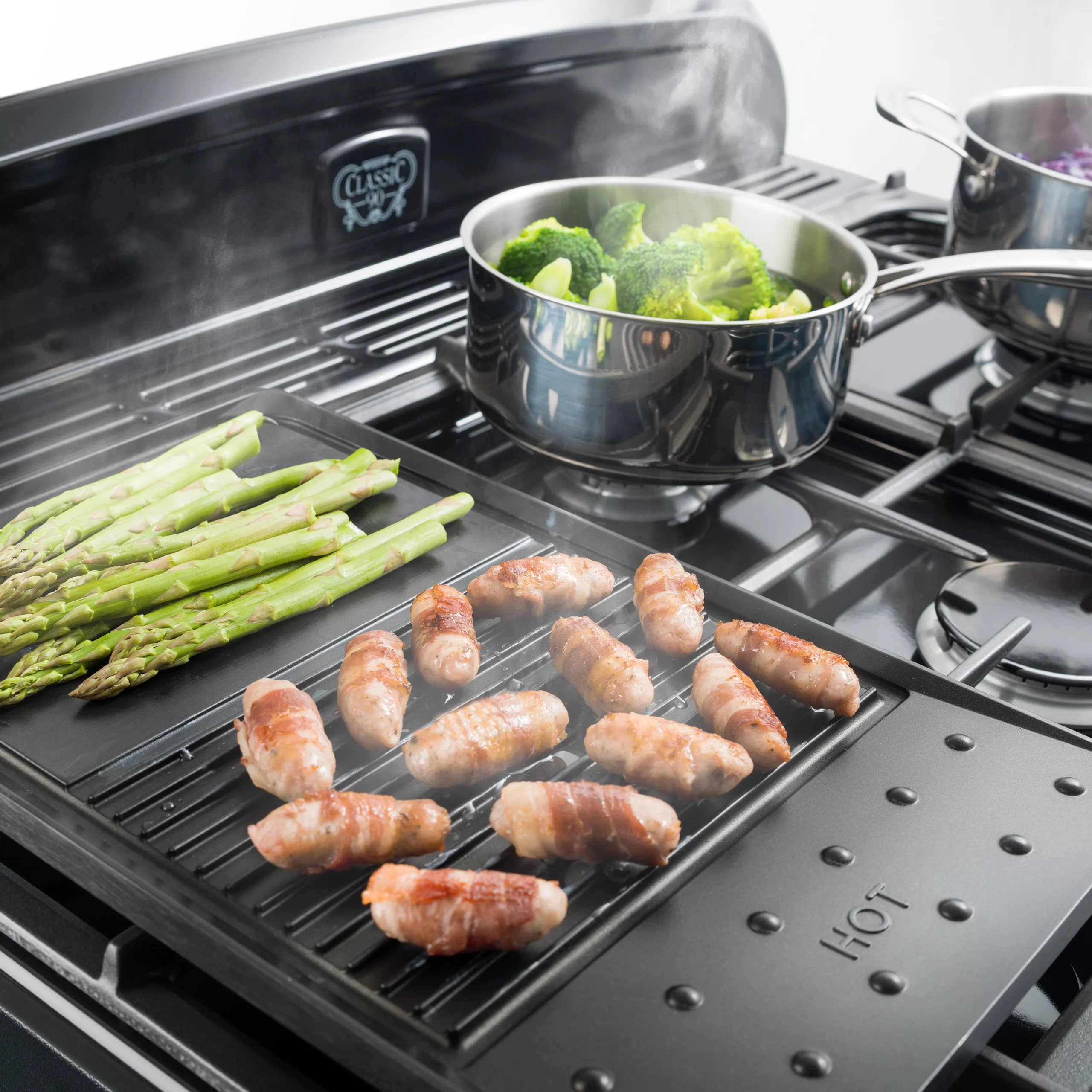 Rangemaster CLA90DFFCRC Freestanding Electric Range Cooker With Gas Hob 5 Rangemaster CLA90DFFCRC Freestanding Electric Range Cooker With Gas Hob - Image 3