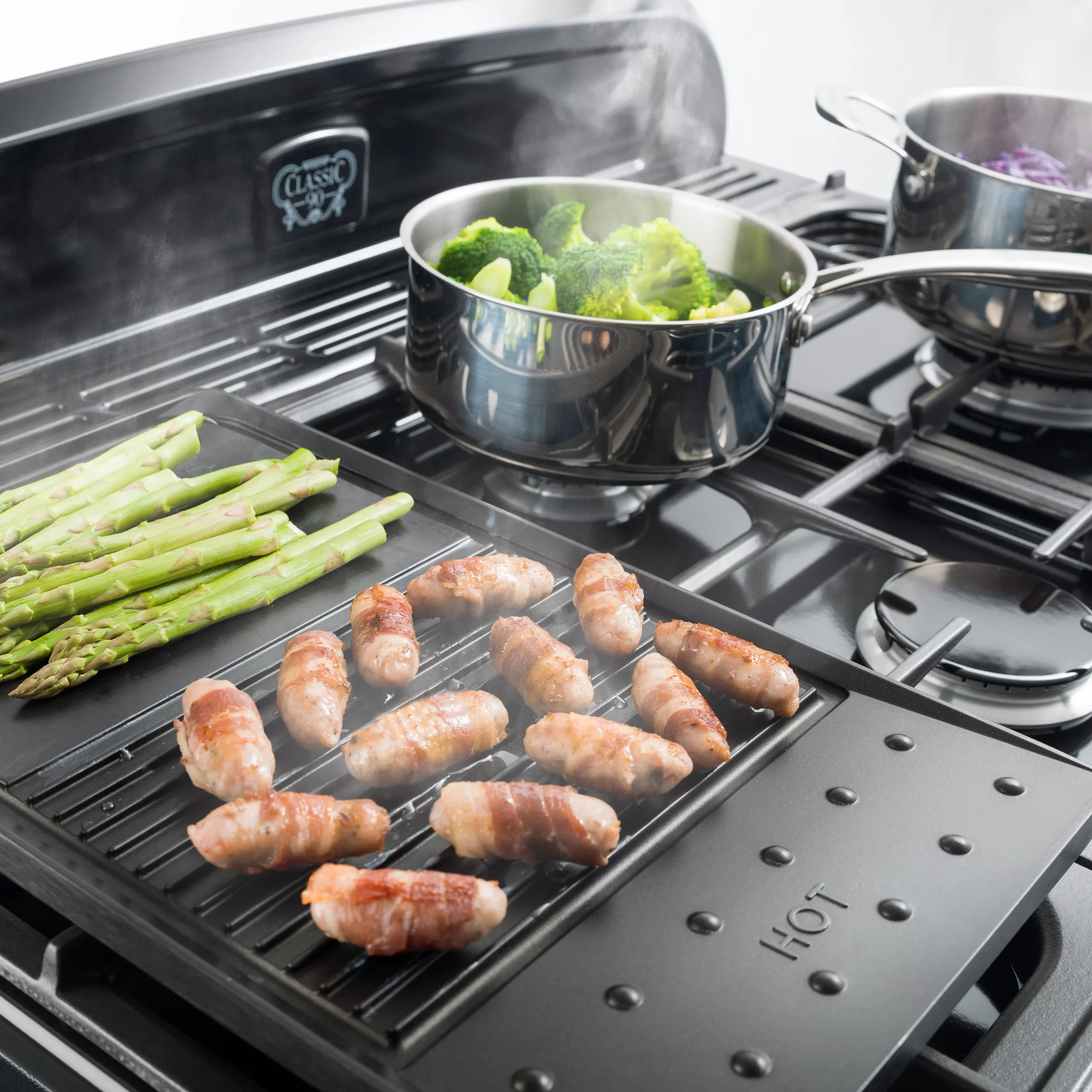 Rangemaster CLA90NGFCRC Freestanding Gas Range Cooker With Gas Hob - Cream 5 Rangemaster CLA90NGFCRC Freestanding Gas Range Cooker With Gas Hob - Cream - Image 3