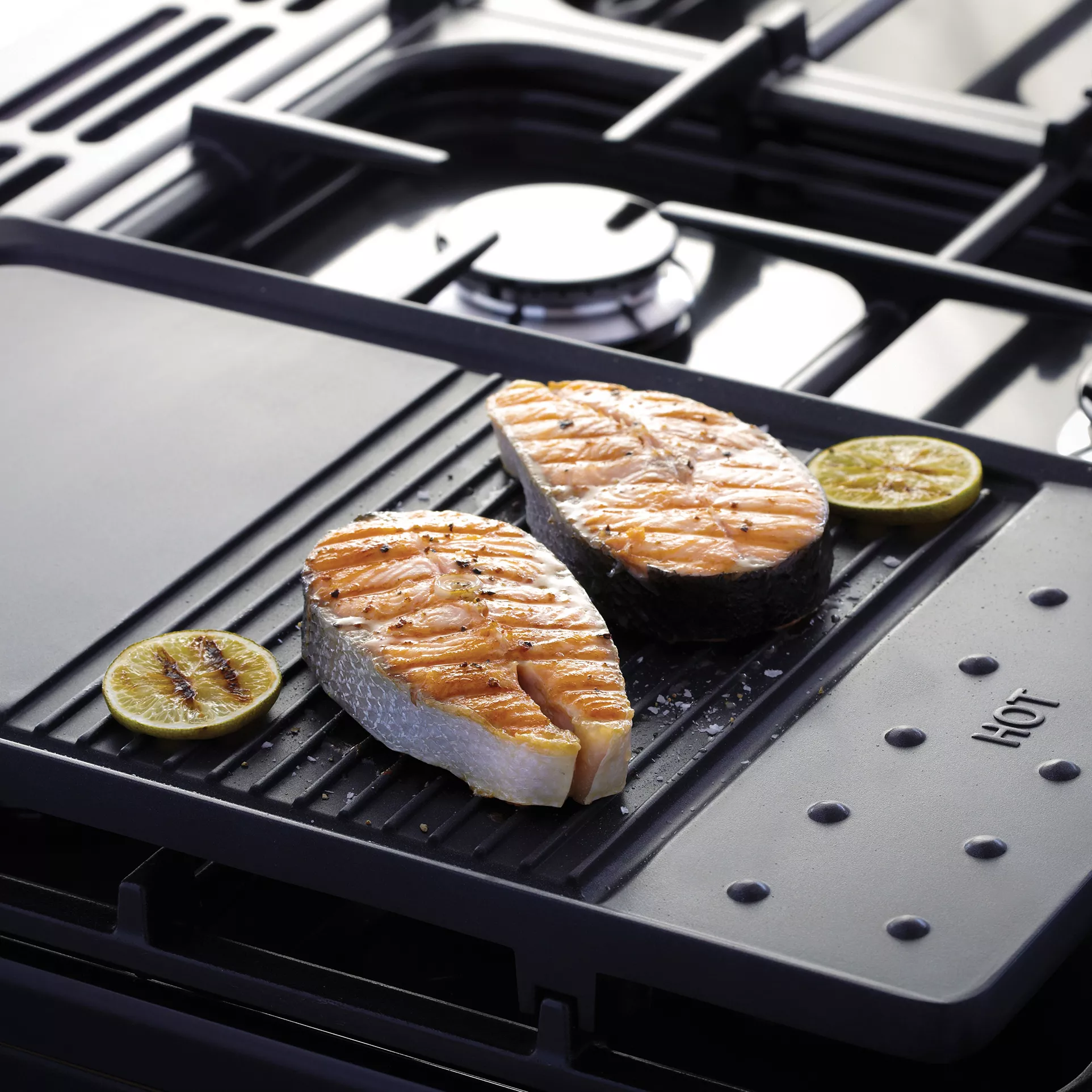 Rangemaster PROP100DFFGBC Freestanding Electric Range Cooker With Gas Hob 4 Rangemaster PROP100DFFGBC Freestanding Electric Range Cooker With Gas Hob - Image 2