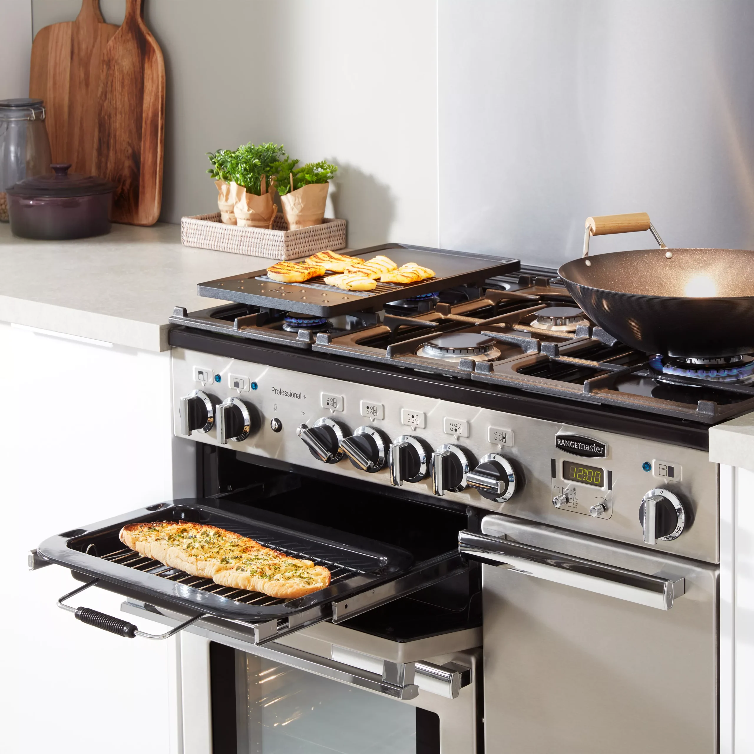 Rangemaster PROP100DFFSSC Freestanding Electric Range Cooker With Gas Hob 4 Rangemaster PROP100DFFSSC Freestanding Electric Range Cooker With Gas Hob - Image 2